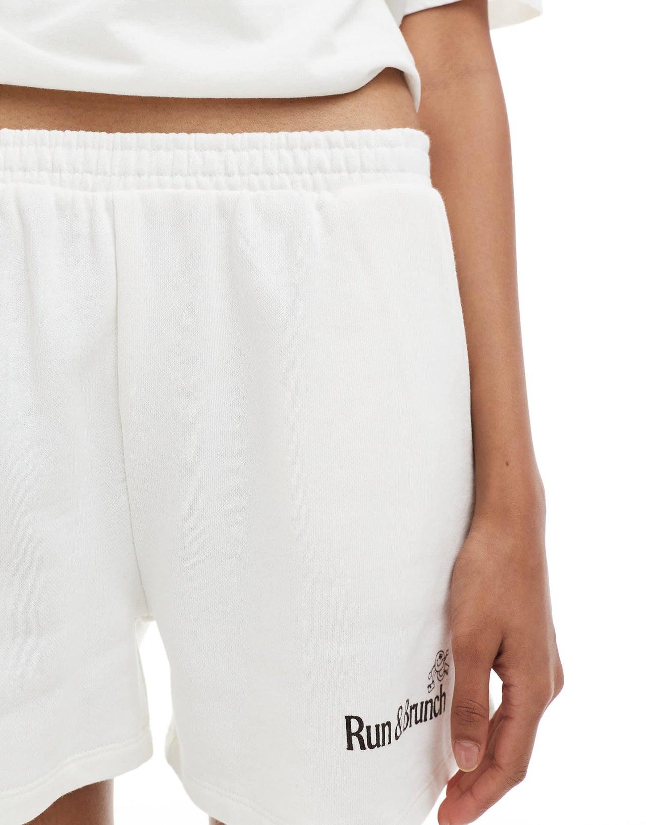Pull&Bear 'Running Club' graphic jersey short in white
