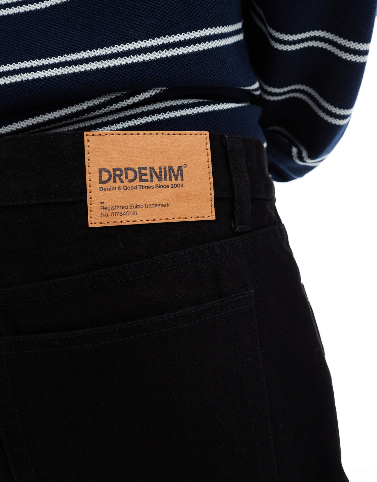 Dr Denim Lea low waist relaxed fit jort shorts in black