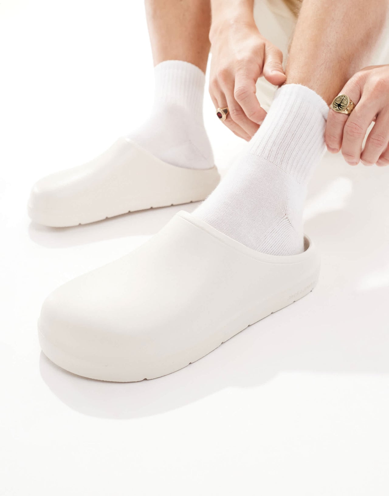Jack & Jones moulded mule in cream