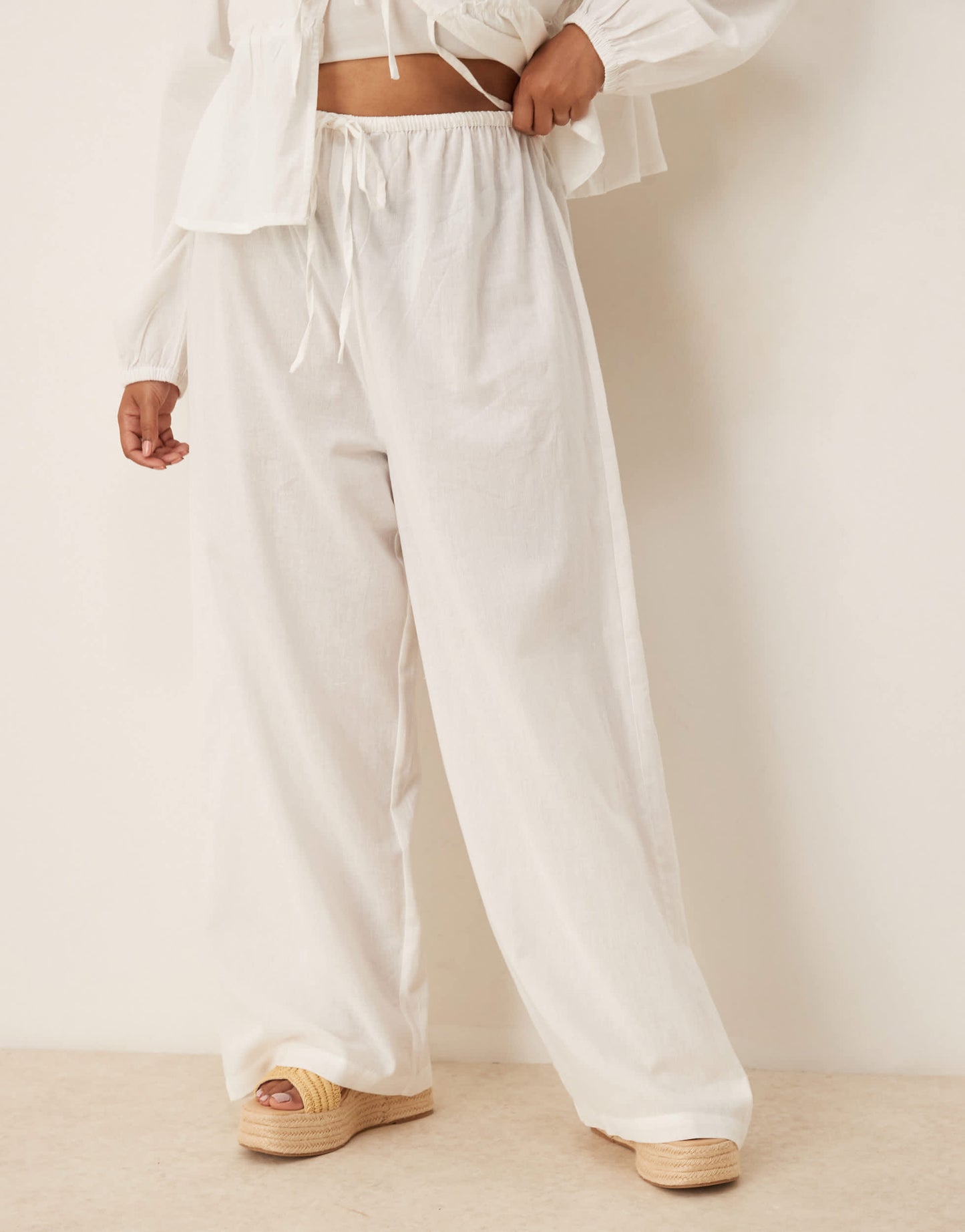 Esmee Curve Exclusive beach trouser co-ord in white