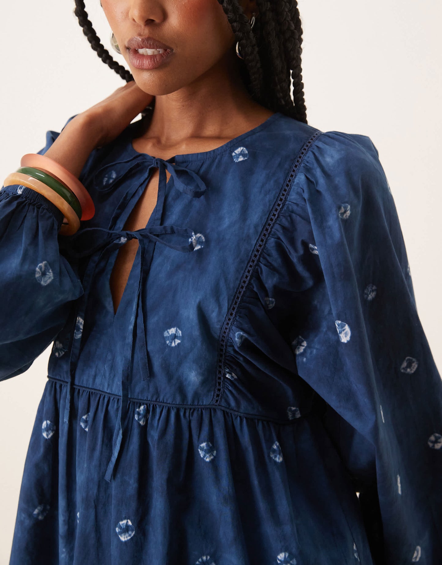 Nobody's Child Mae tie-detail balloon sleeve mini dress in blue print