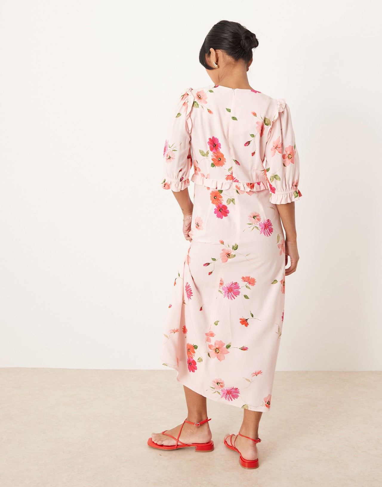 Nobody's Child Petite Felicia ruffle detail midi dress in pink floral