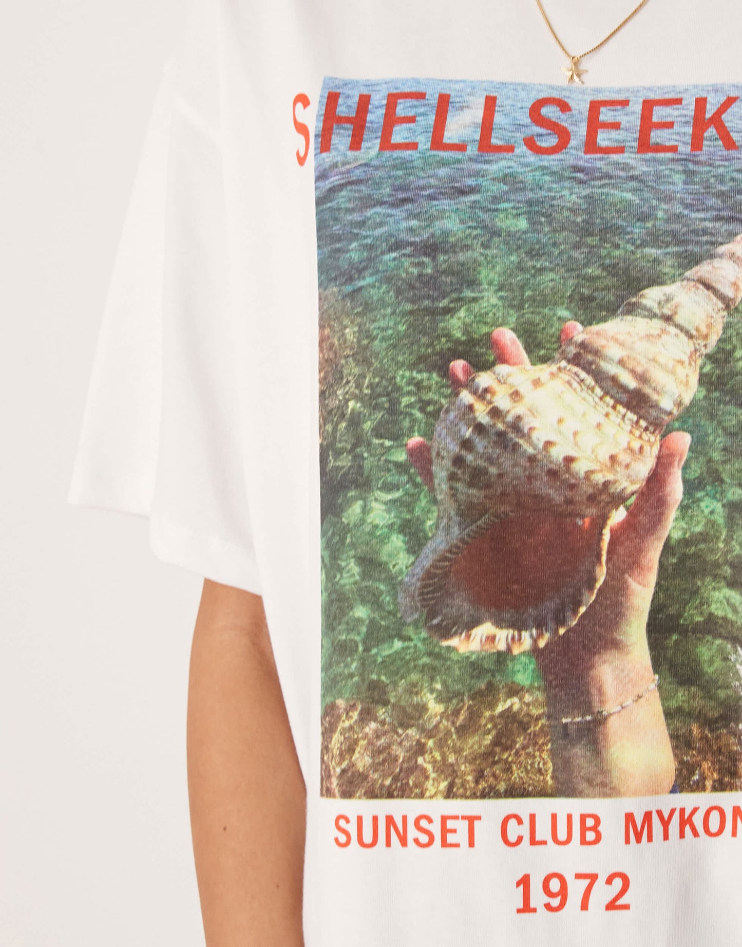 ASOS DESIN oversized t-shirt with shellseekers graphic
