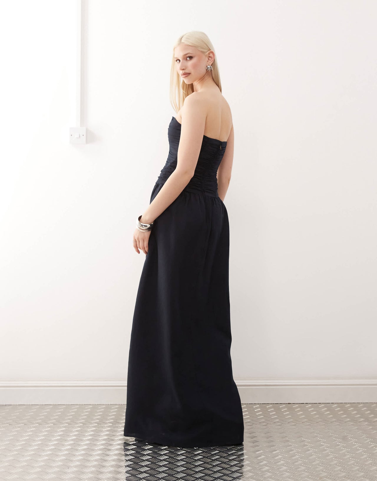 Lioness Lush linen blend bandeau ruched bodice detail maxi dress in navy