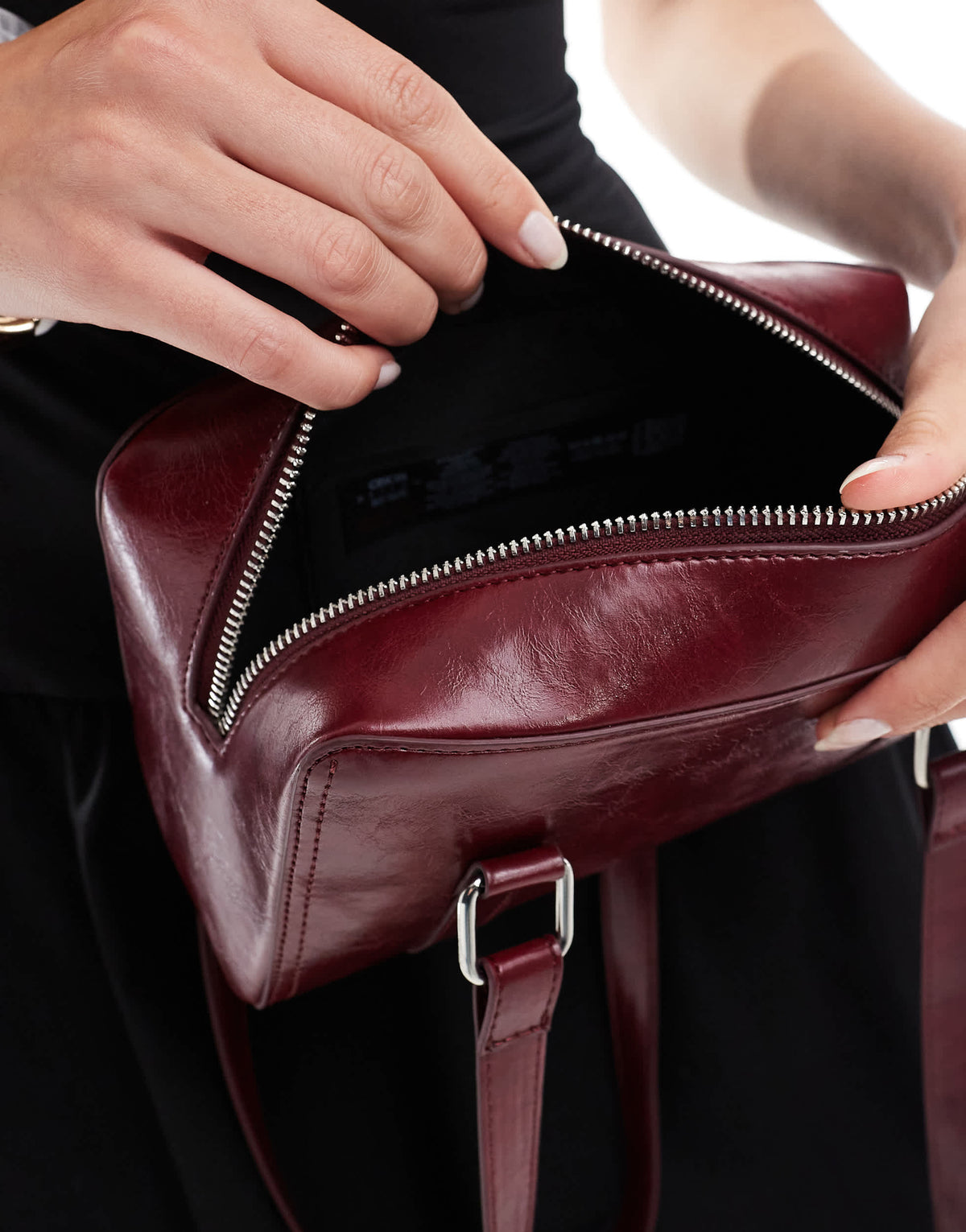 ASOS DESIGN boxy shoulder bag in burgundy