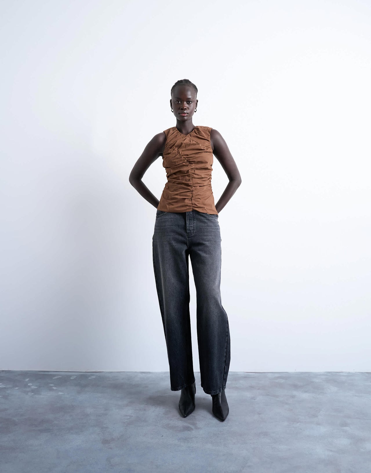 Topshop poplin ruched shell top in chocolate