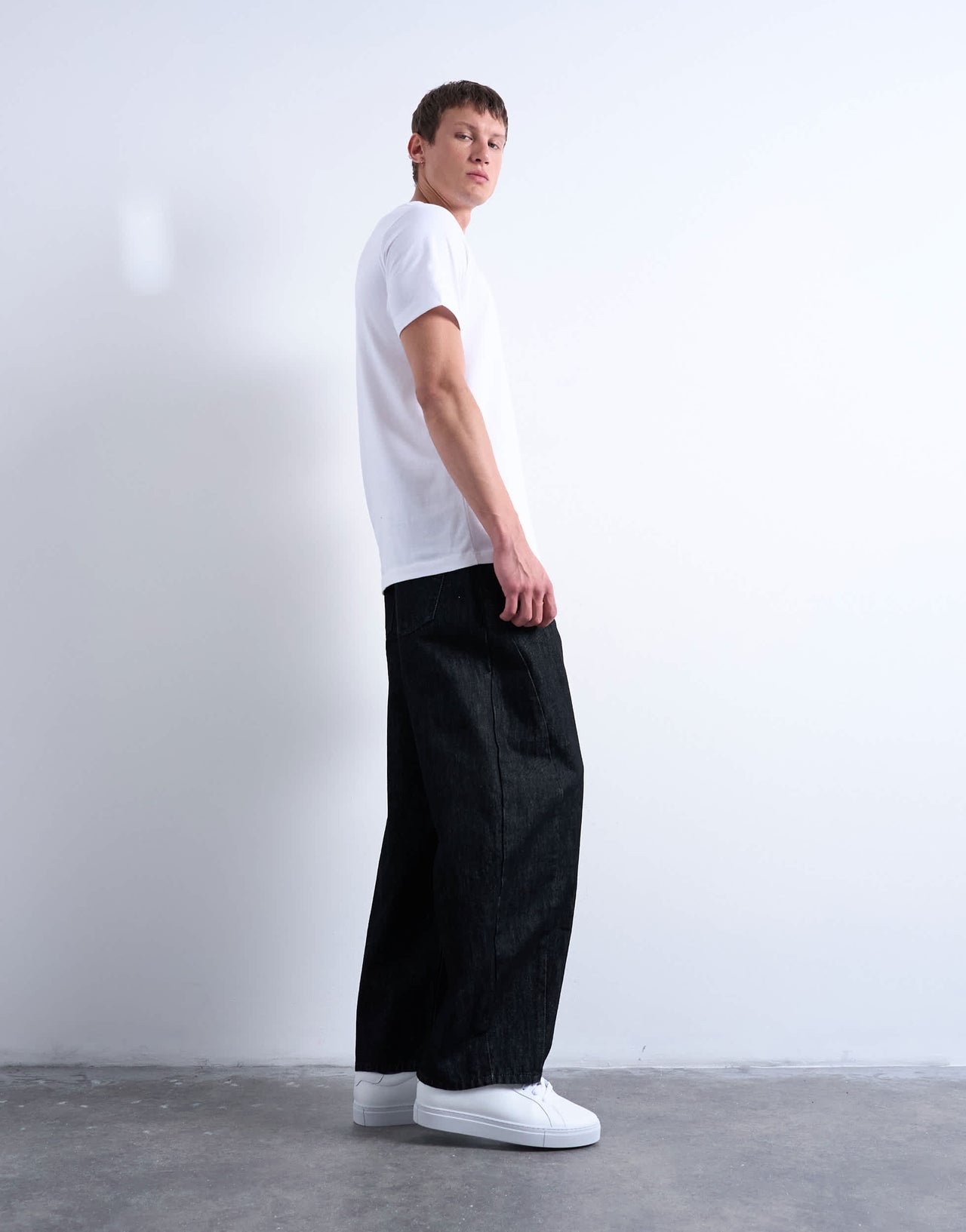 Topman rigid barrel jean in raw black