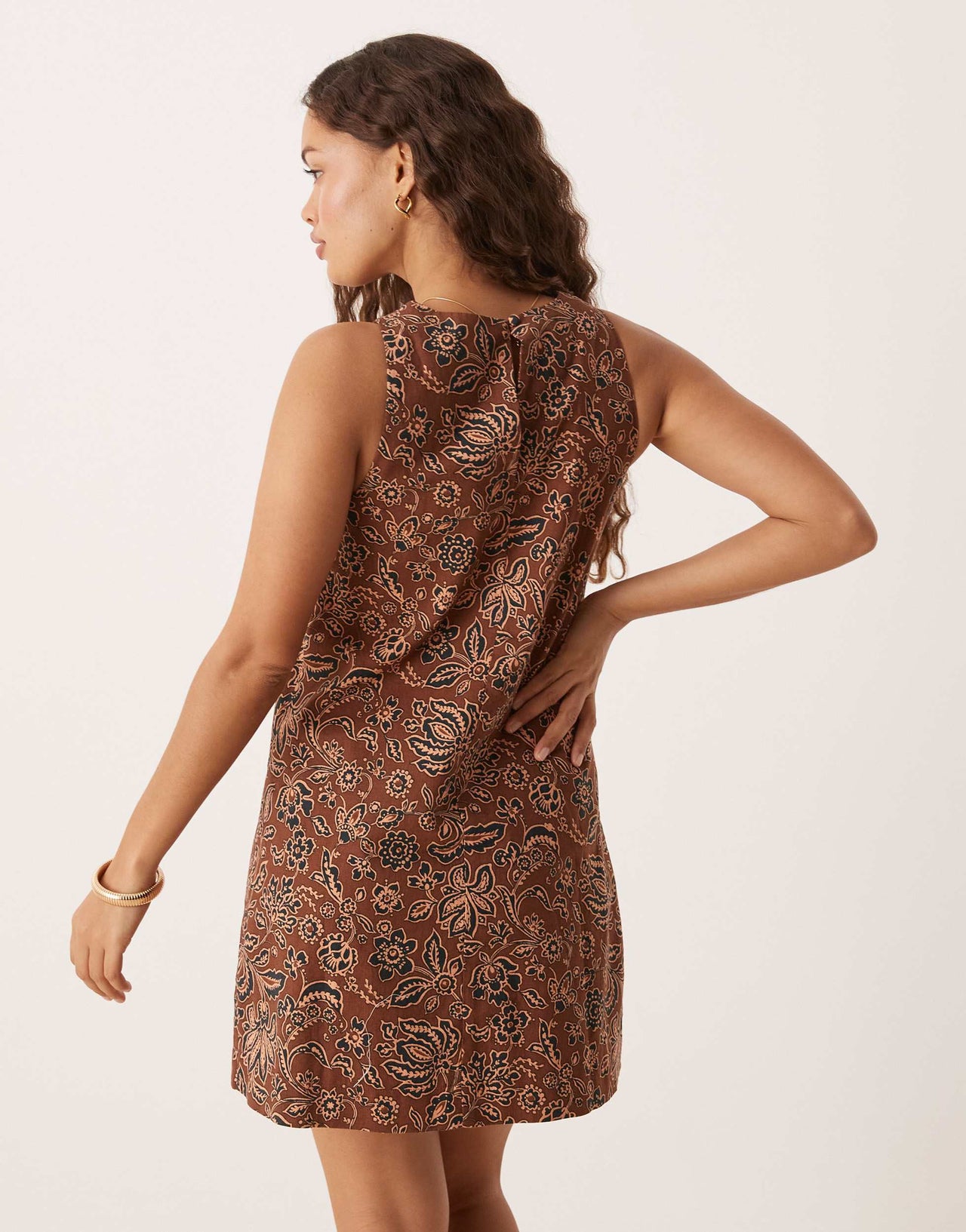 Nobody's Child Petite Palermo shift mini dress in brown paisley
