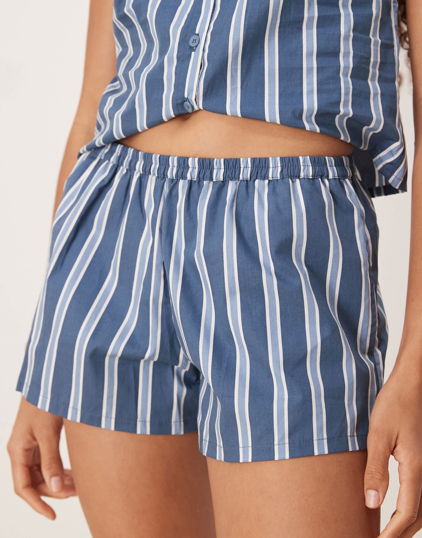 Motel sibo wide stripe shorts in navy