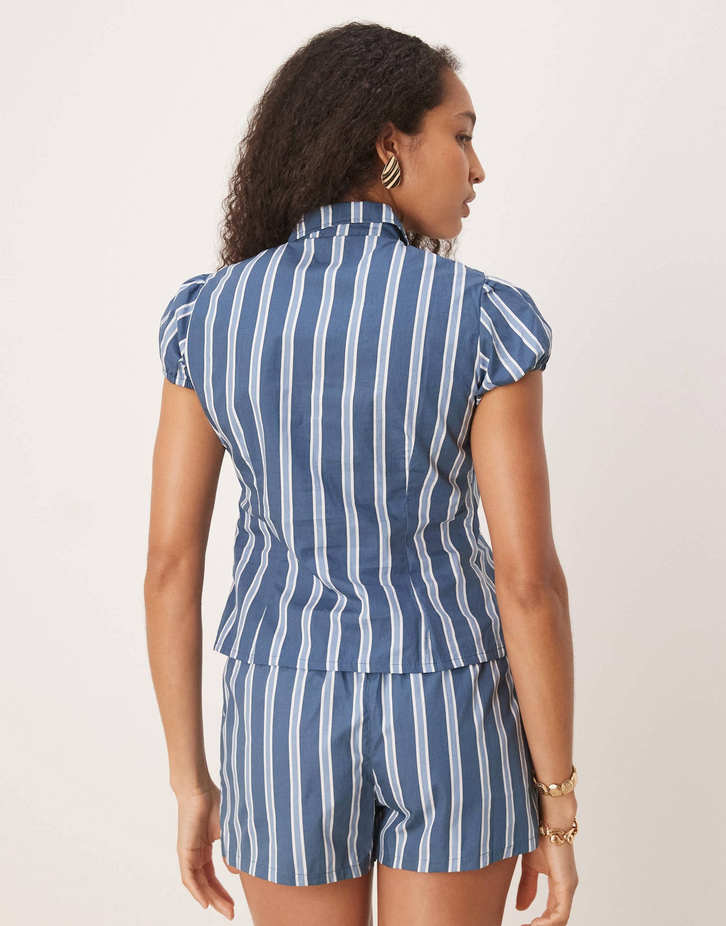 Motel ulsan wide stripe fitted shirt in navy