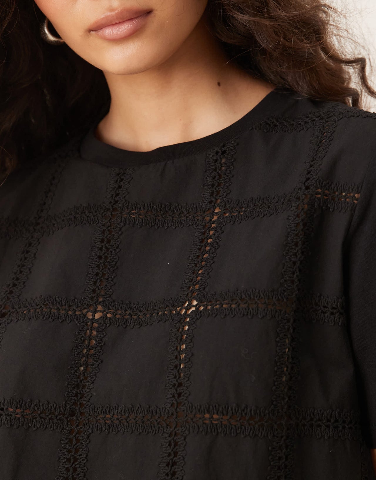Mango crochet detail relaxed fit t-shirt in black
