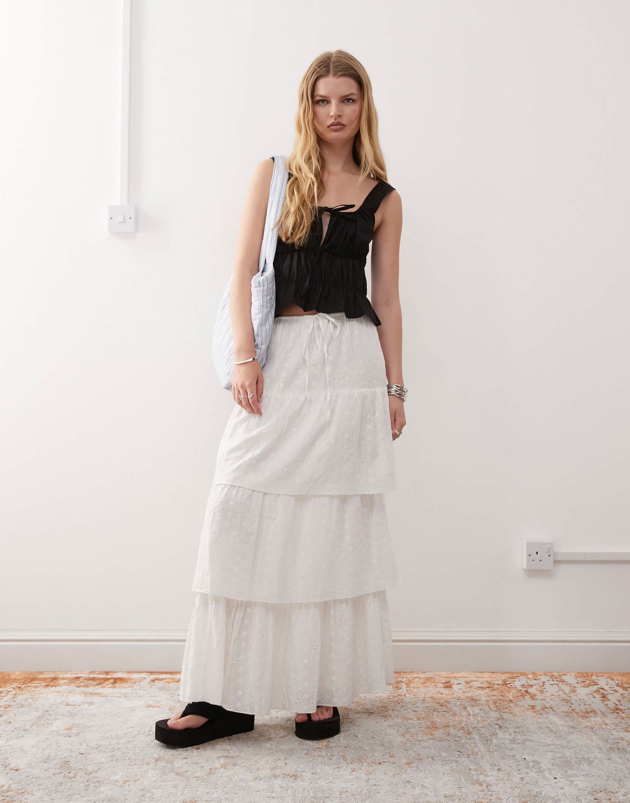 Reclaimed Vintage gathered tie front top in black