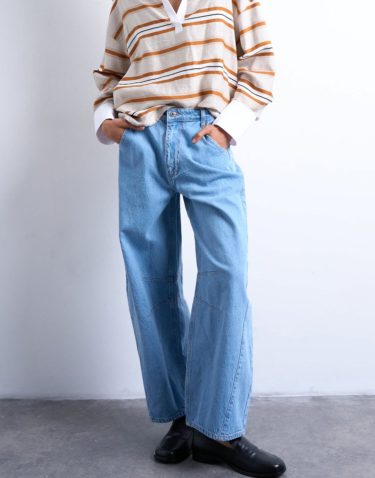 Topshop mid rise side panel barrel jean in bleach