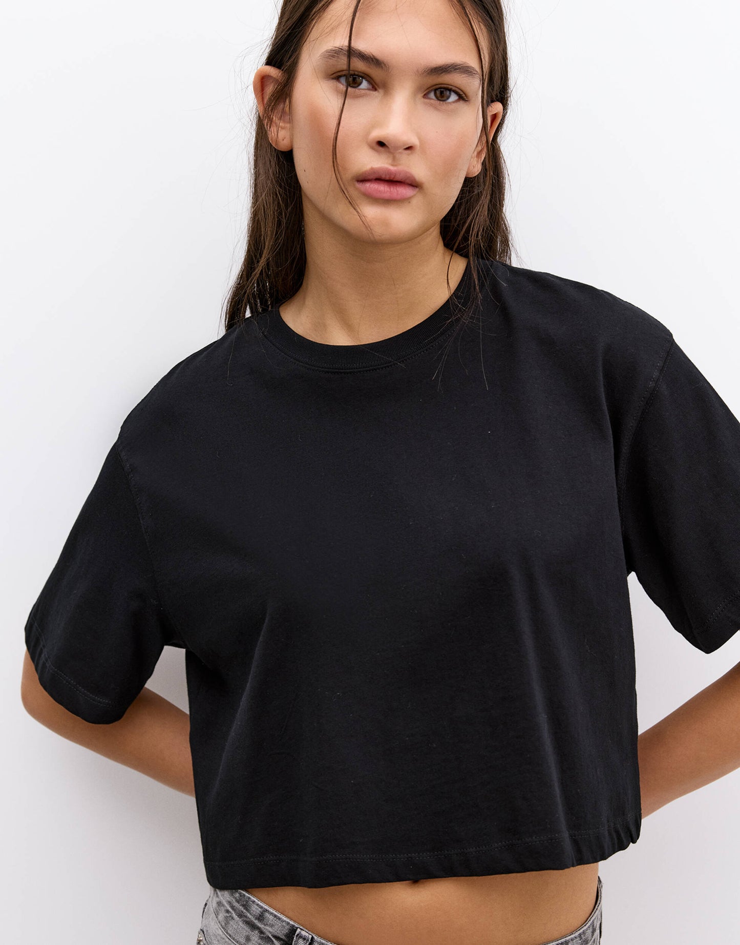 Pull&Bear short sleeve boxy t-shirt in black