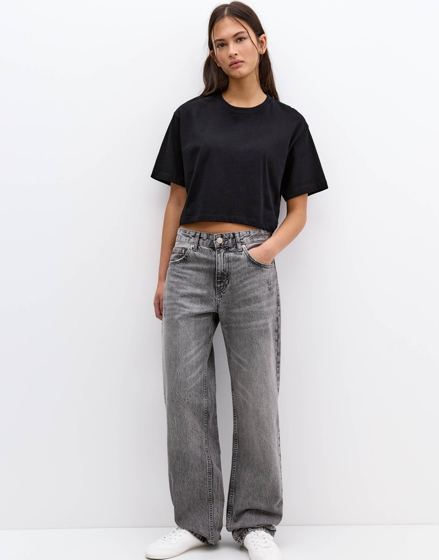 Pull&Bear short sleeve boxy t-shirt in black