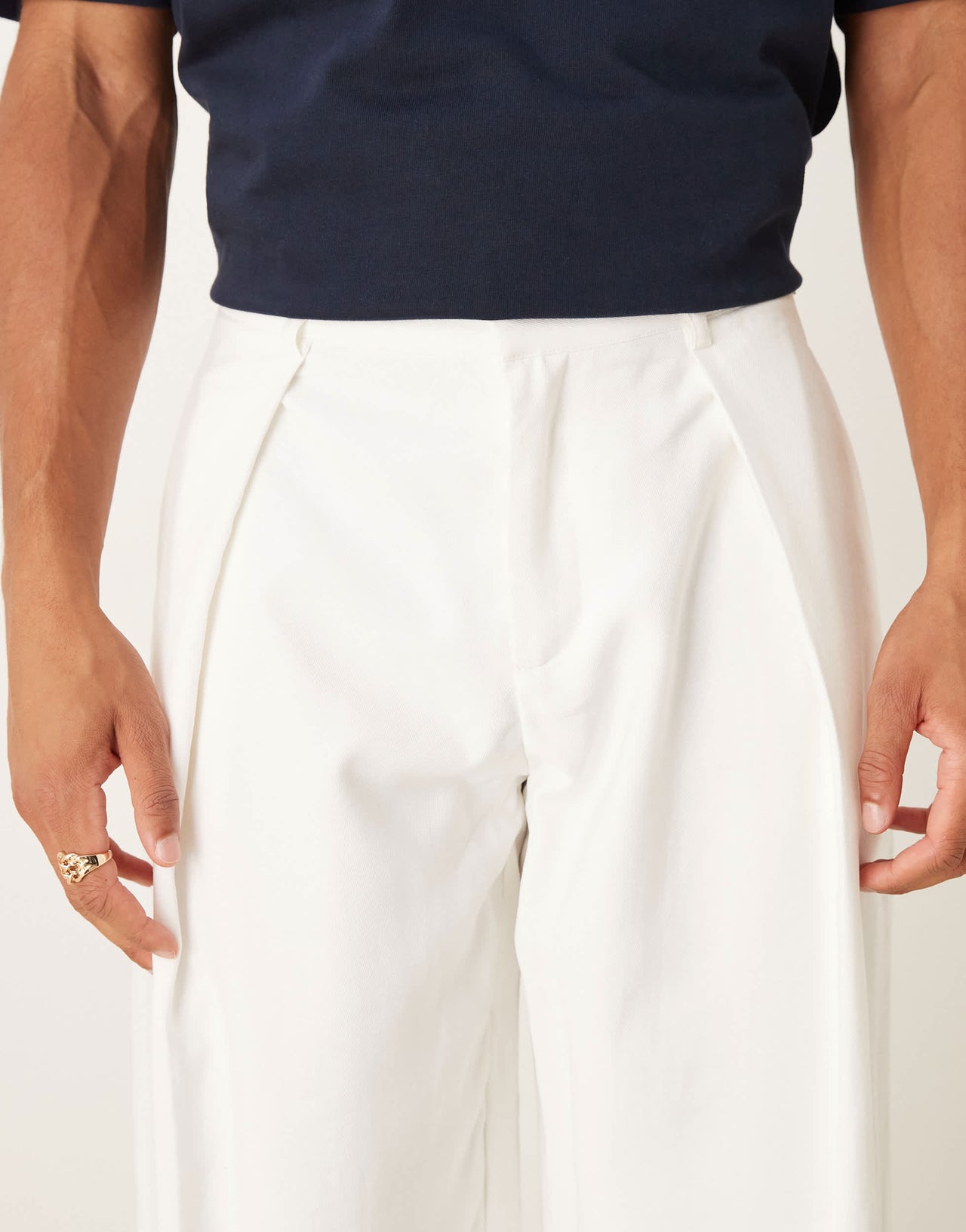 ASOS DESIGN loose fit trousers with deep pleat detail in white