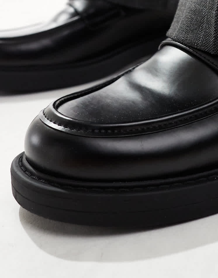 ASOS DESIGN penny loafers in black