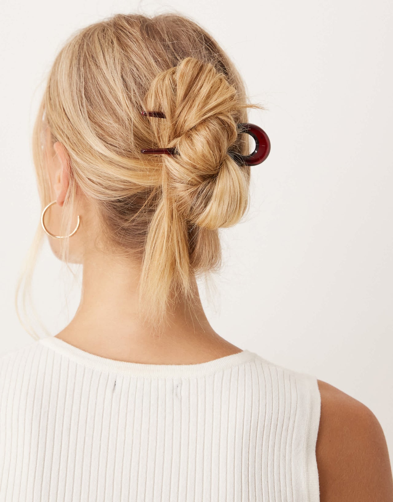 DesignB London french hair pin in burgundy