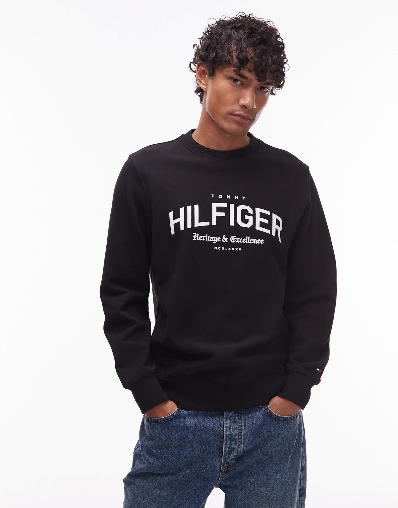 Tommy Hilfiger arch centre large logo crew neck sweatshirt in black
