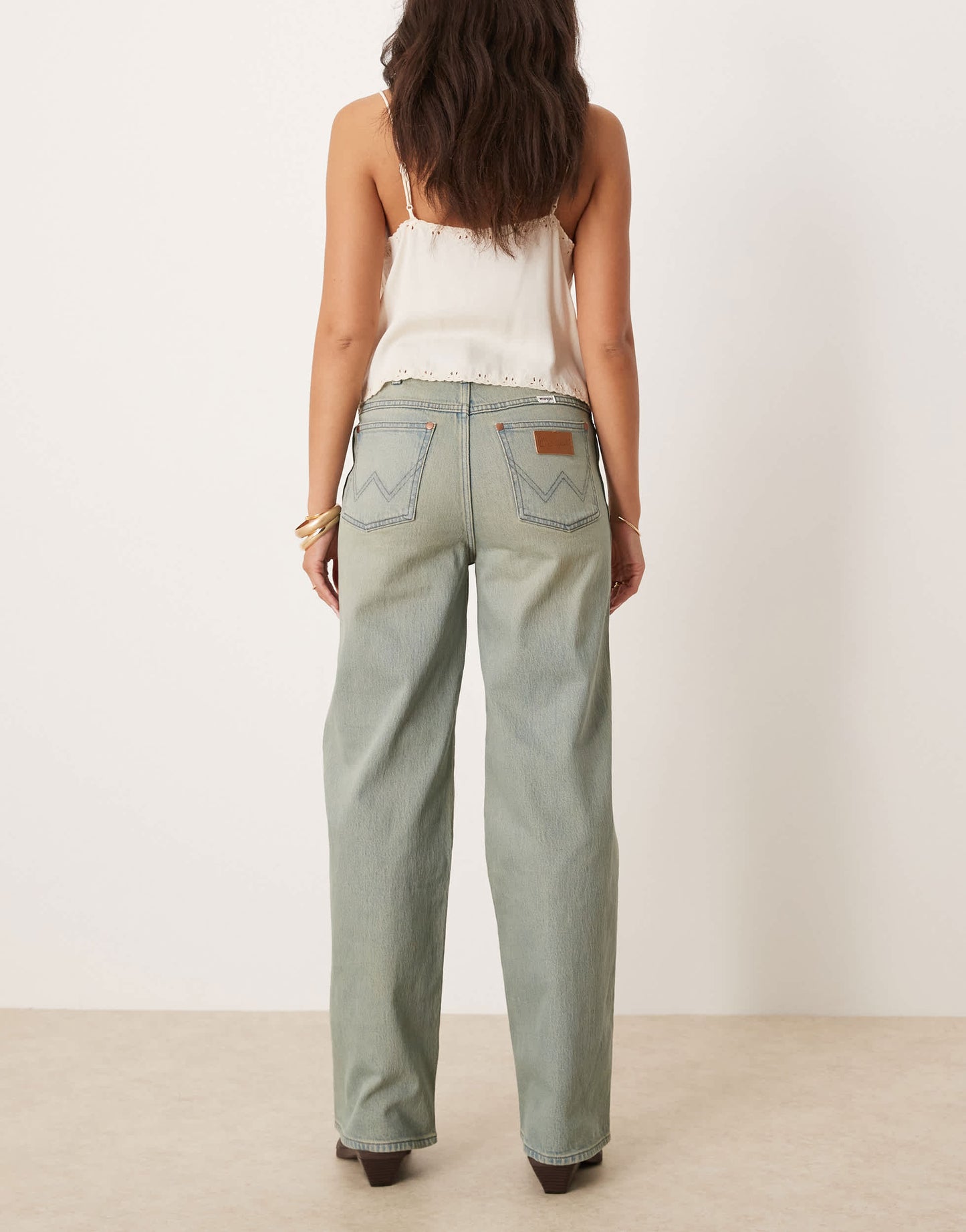 Wrangler loose straight fit jeans in light blue acid wash