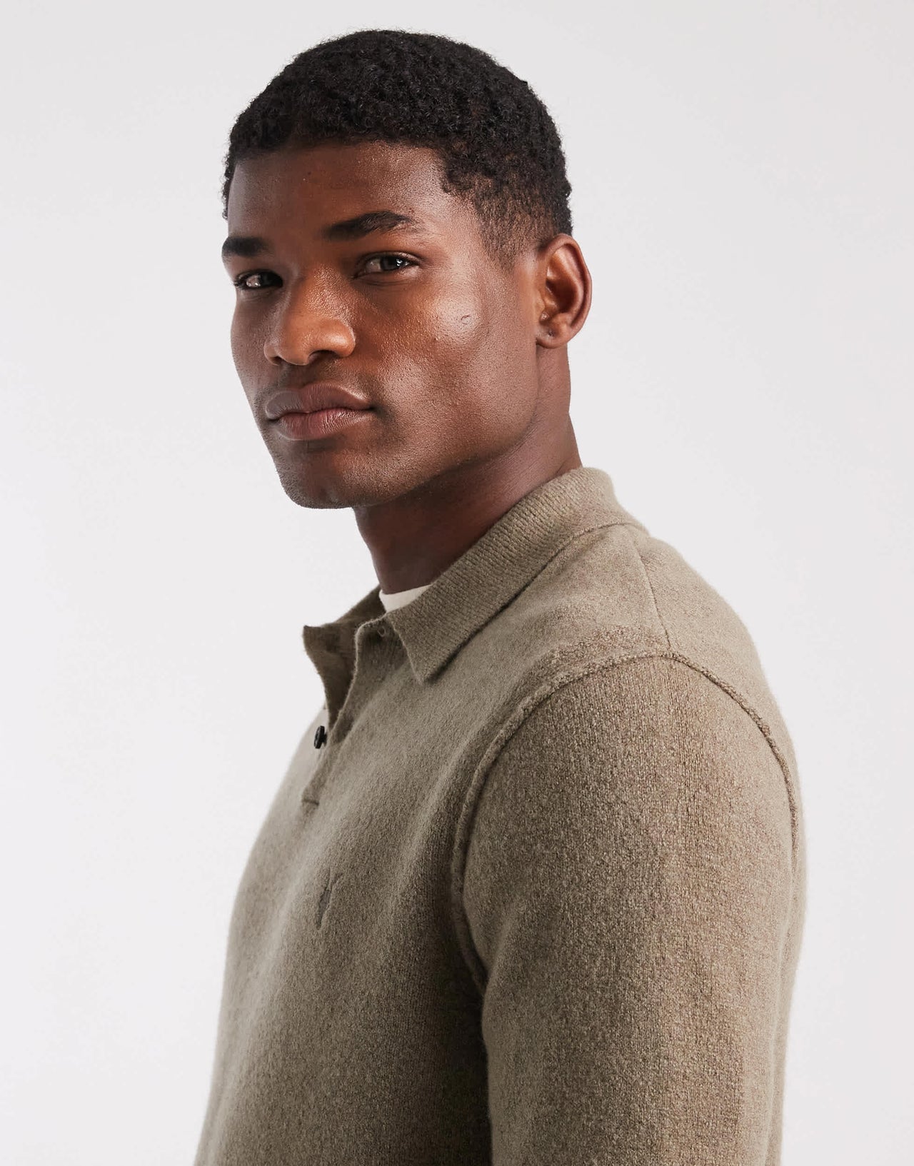 Allsaints Statten knitted long sleeve polo in green - KHAKI