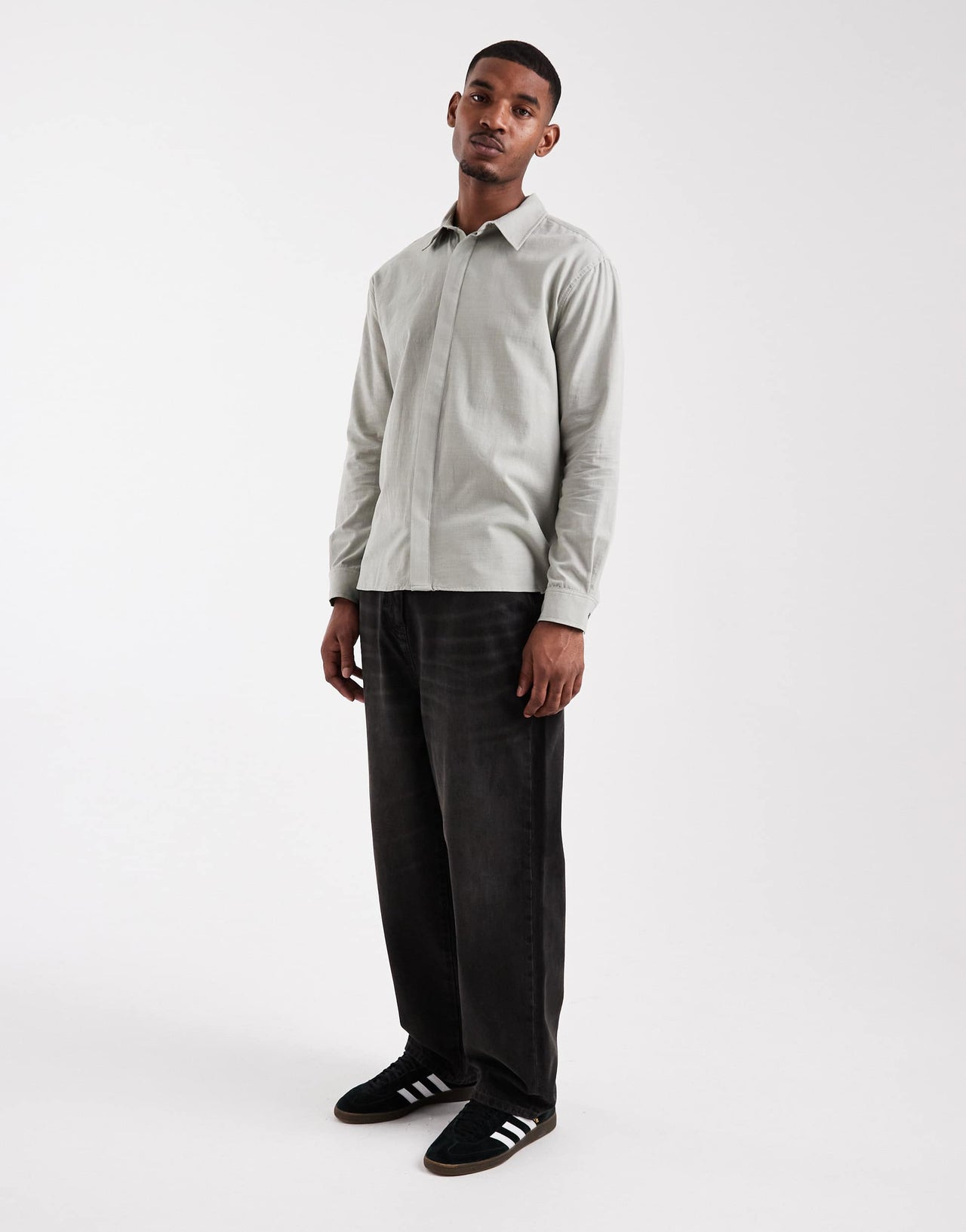 ASOS DESIGN relaxed shirt in sage green