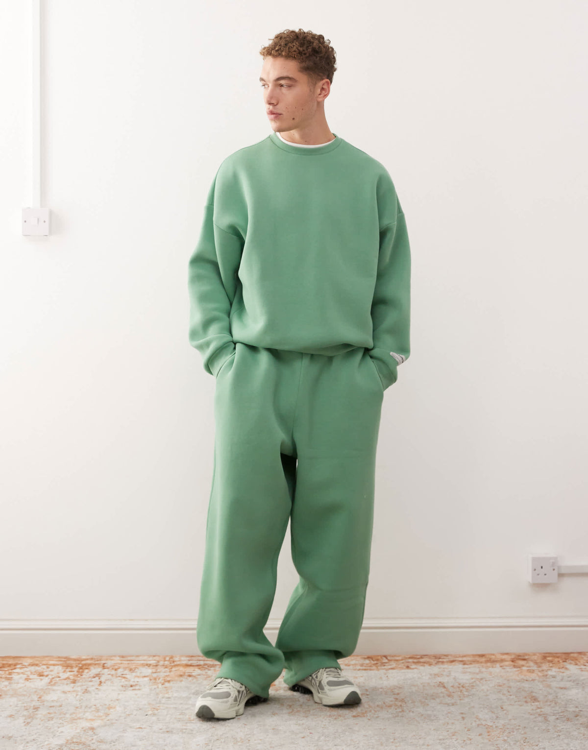COLLUSION Heavyweight boxy sweat in green