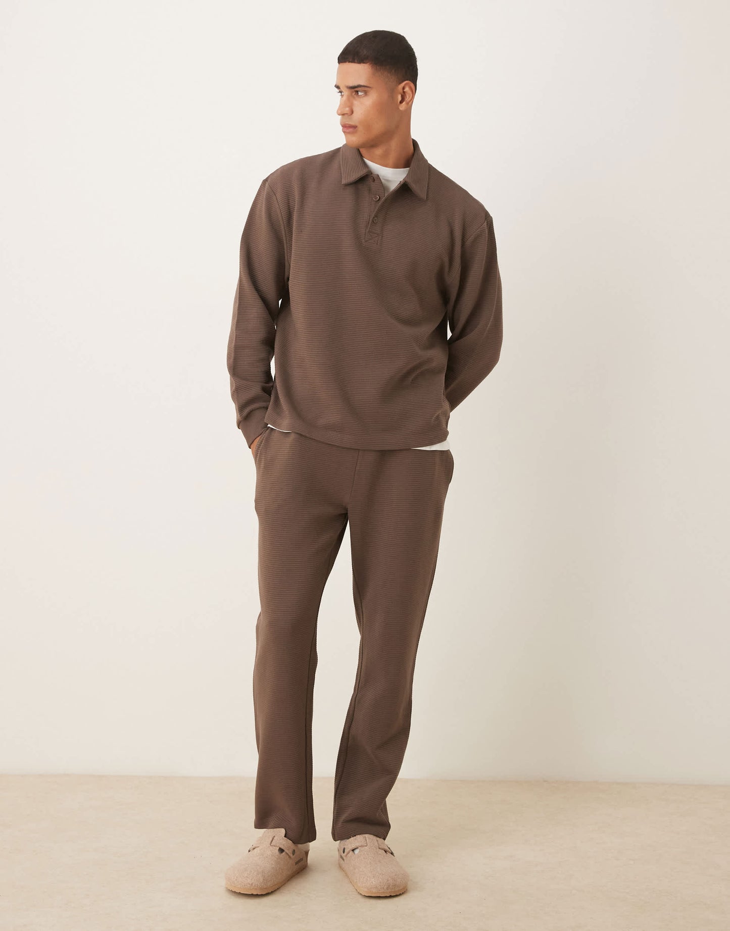 ASOS DESIGN co-ord heavyweight straight jogger in ribbed scuba-style fabric in brown - BROWN