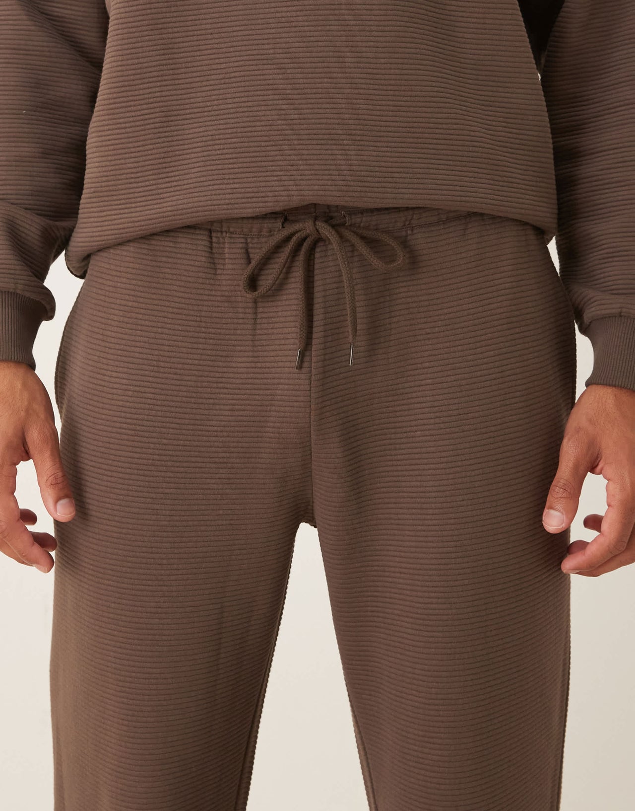 ASOS DESIGN co-ord heavyweight straight jogger in ribbed scuba-style fabric in brown - BROWN