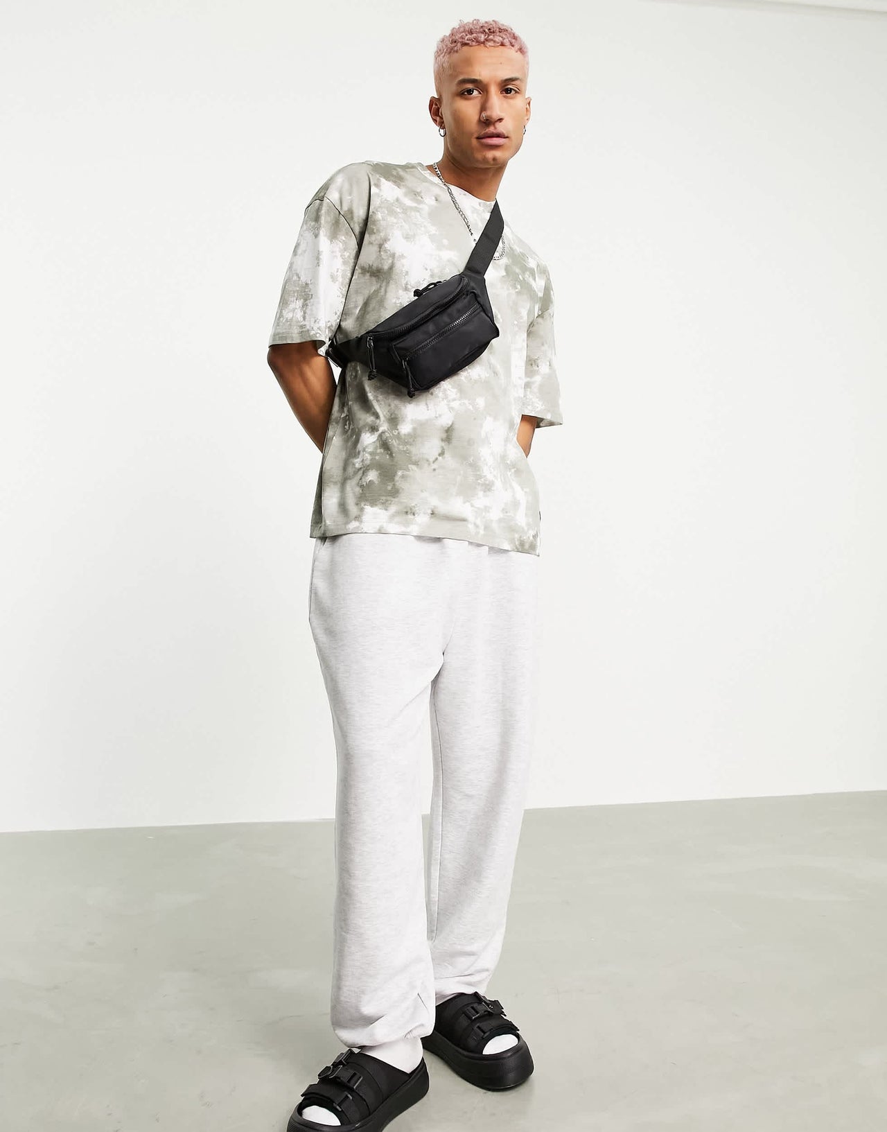 Bershka oversized t-shirt in green tie dye
