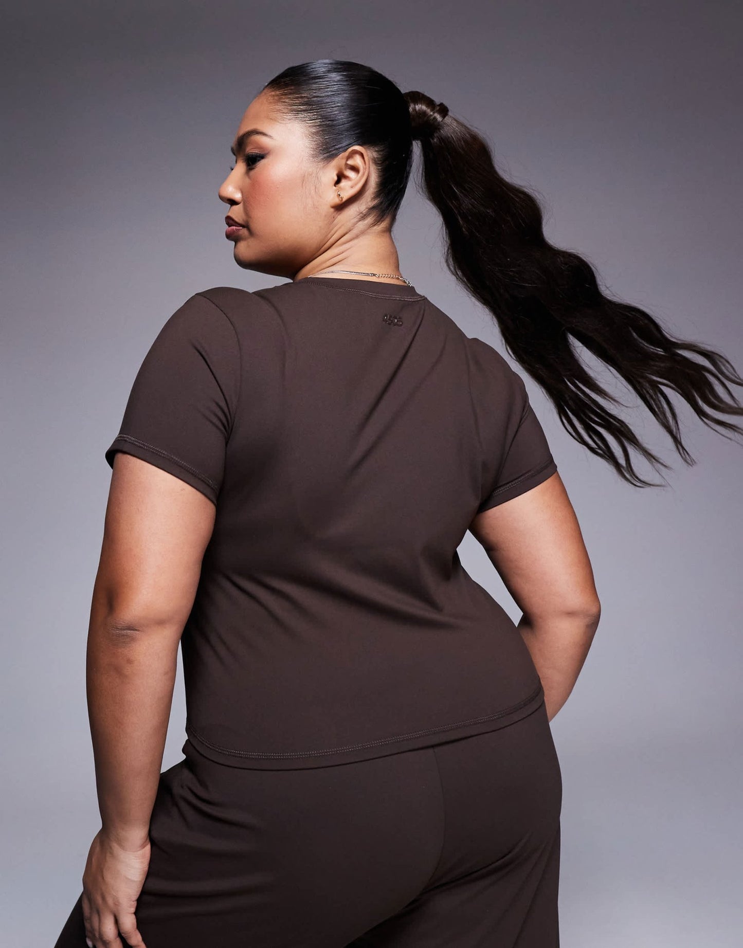 4505 Curve Icon soft touch studio baby t-shirt in chocolate - ASOS Sample Sale
