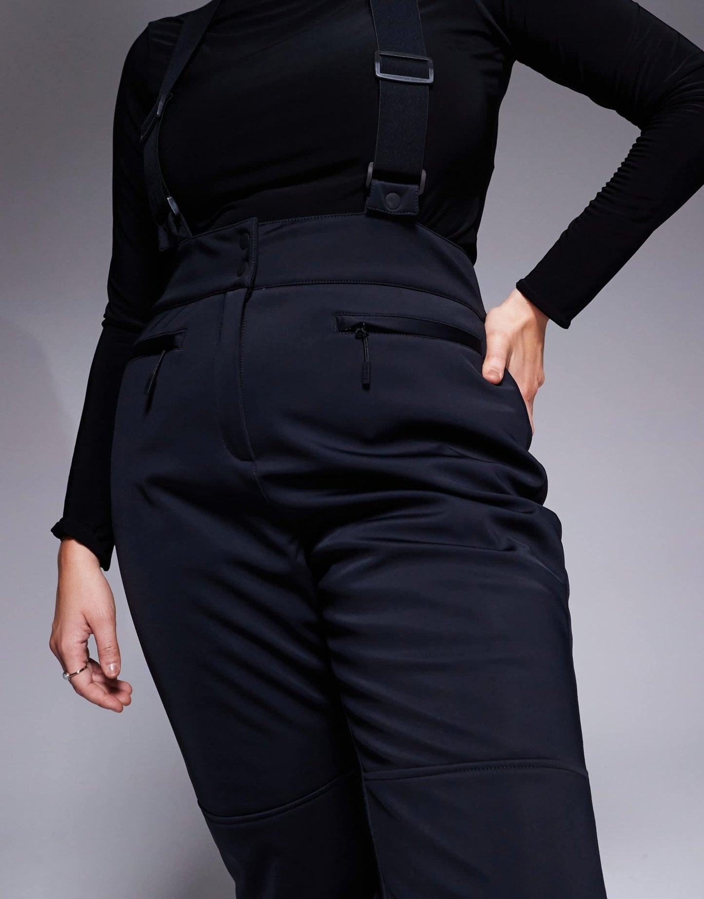 4505 Curve Ski soft shell water repellent kick flare ski trousers in black - ASOS Sample Sale