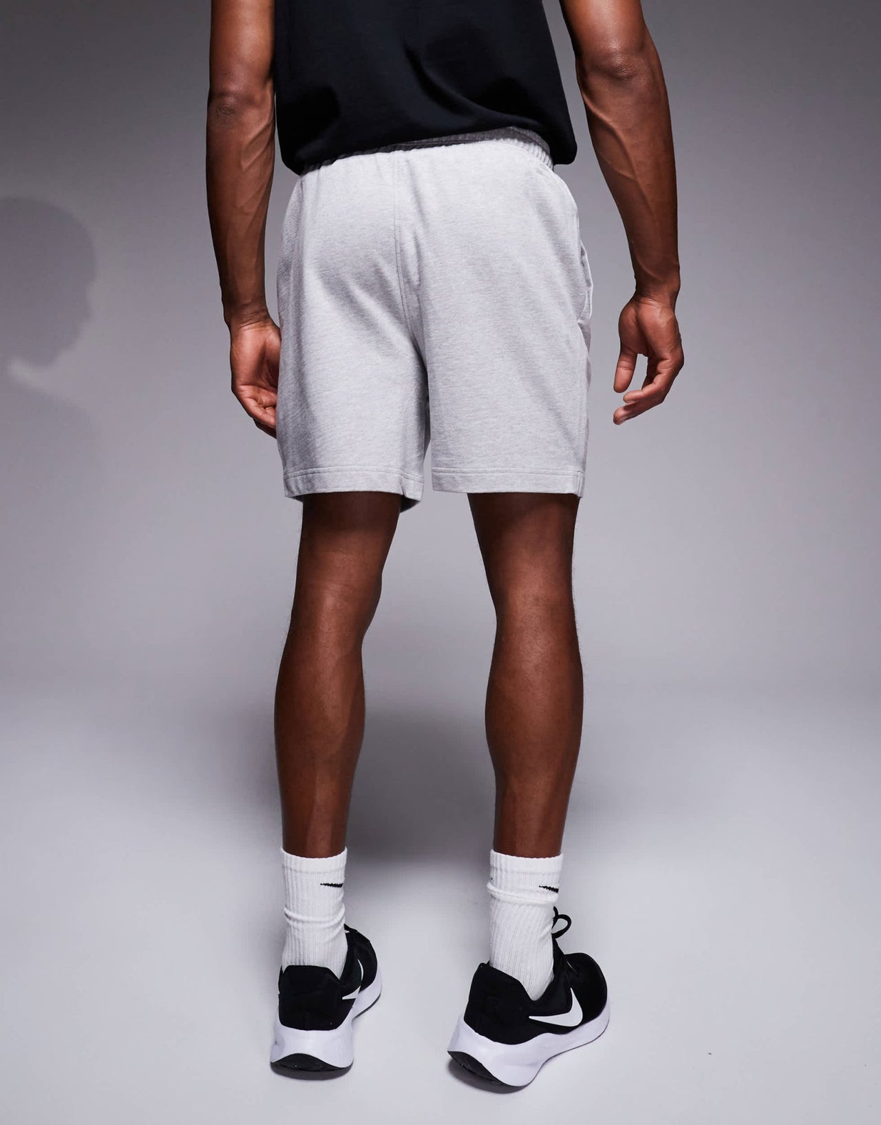 4505 Icon 7 inch training sweat shorts with quick dry in grey - ASOS Sample Sale