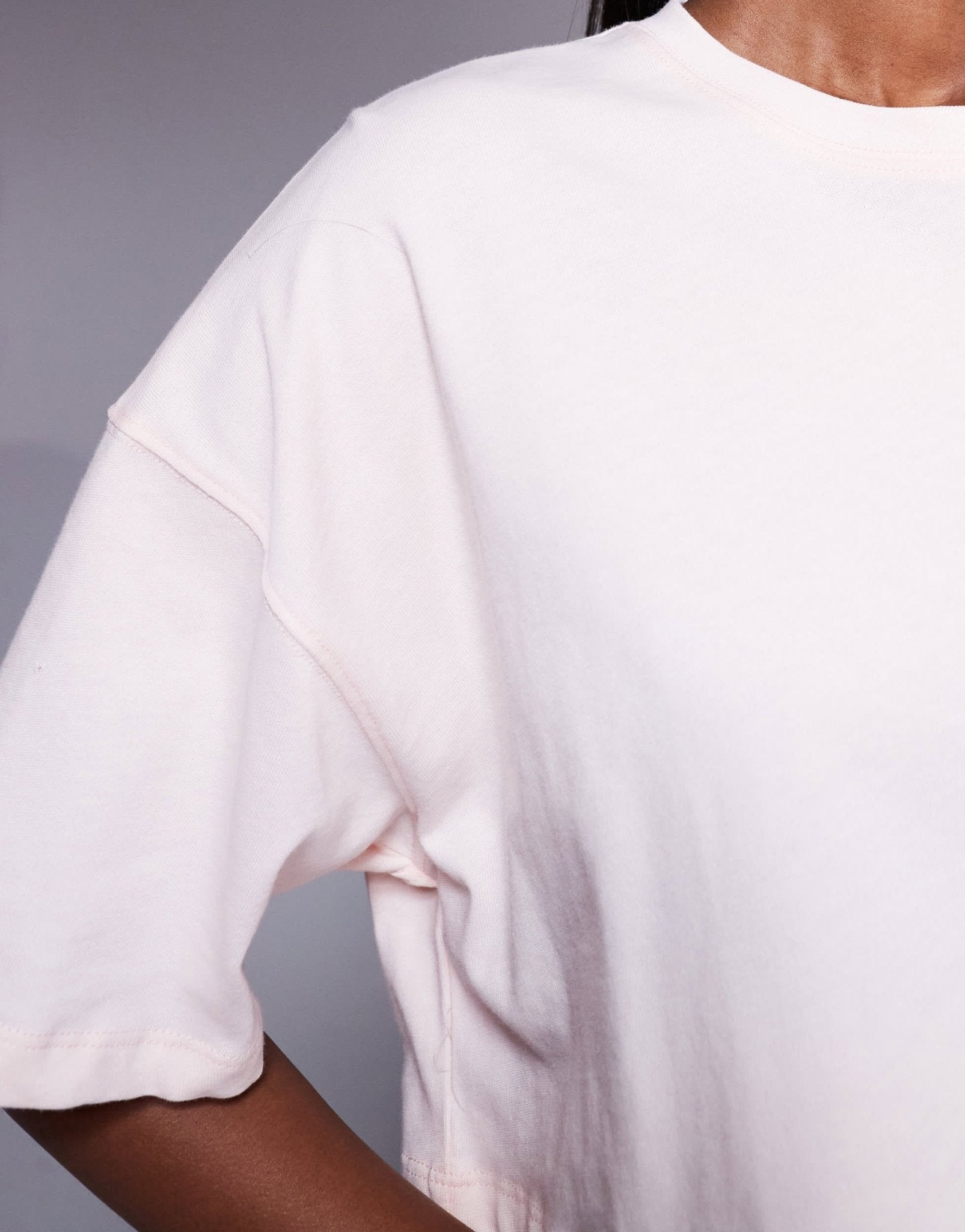 4505 Icon heavyweight cotton cropped t-shirt with quick dry finish in light pink - ASOS Sample Sale