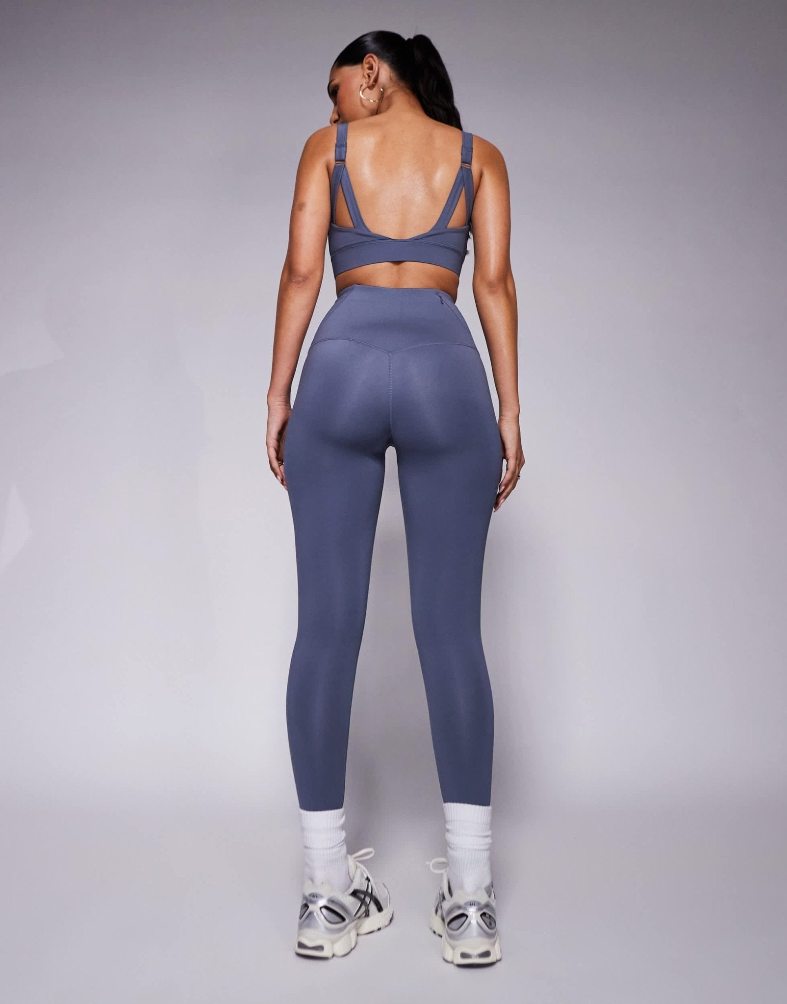 4505 running high waist legging with zip phone pocket in cornflower - ASOS Sample Sale