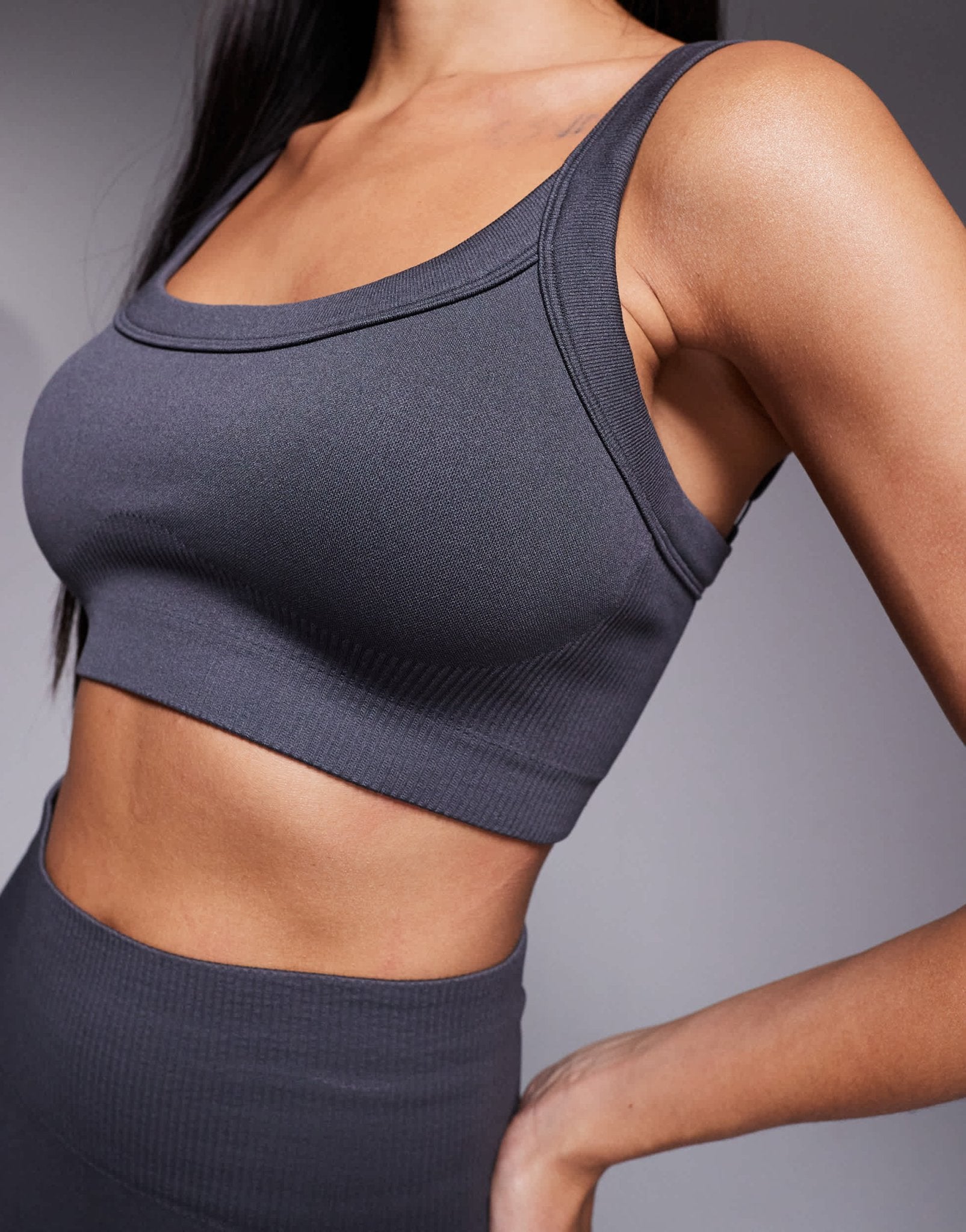 4505 sculpting seamless medium support sports bra in dark grey - ASOS Sample Sale