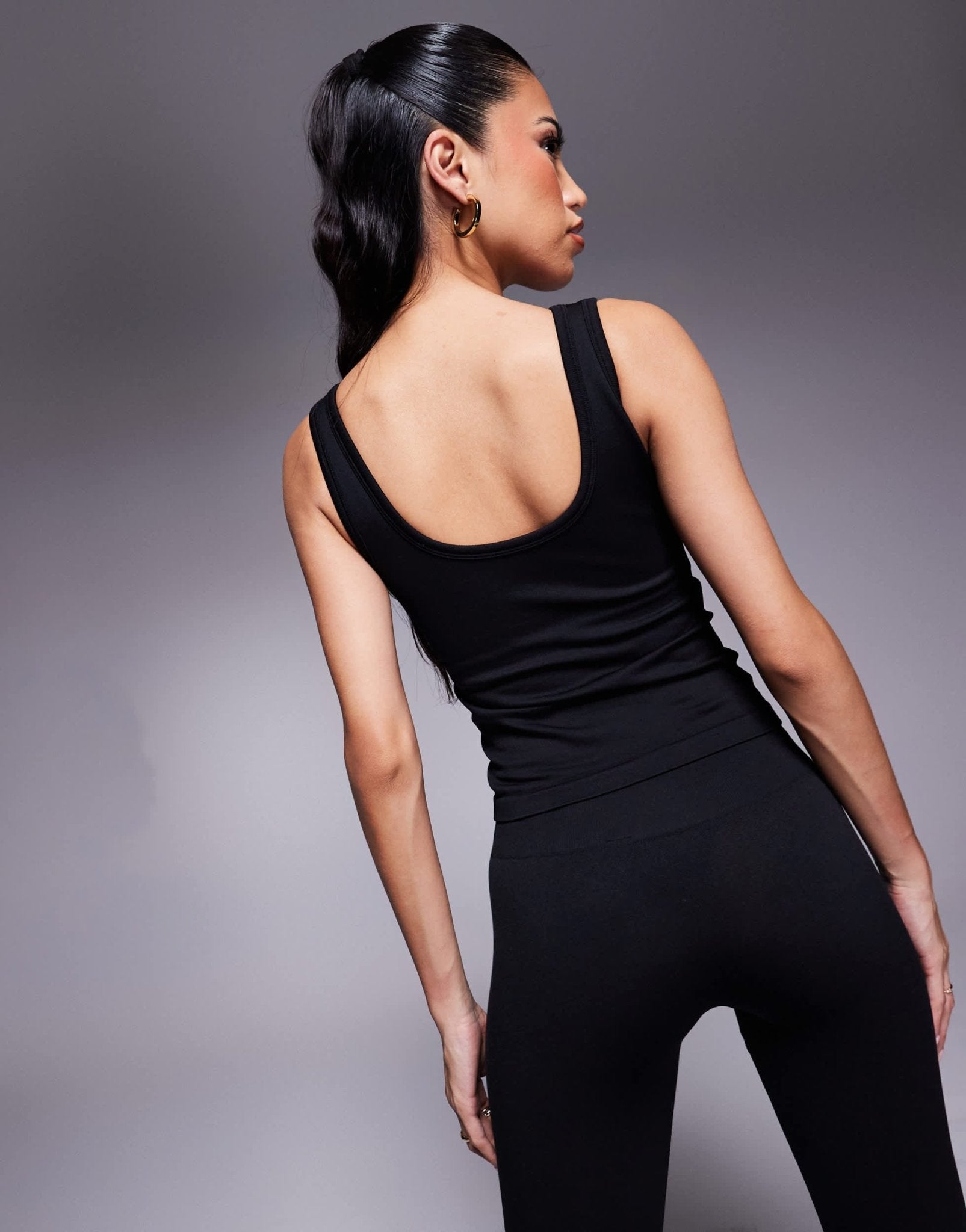 4505 seamless V neck vest with inner bra in black - ASOS Sample Sale