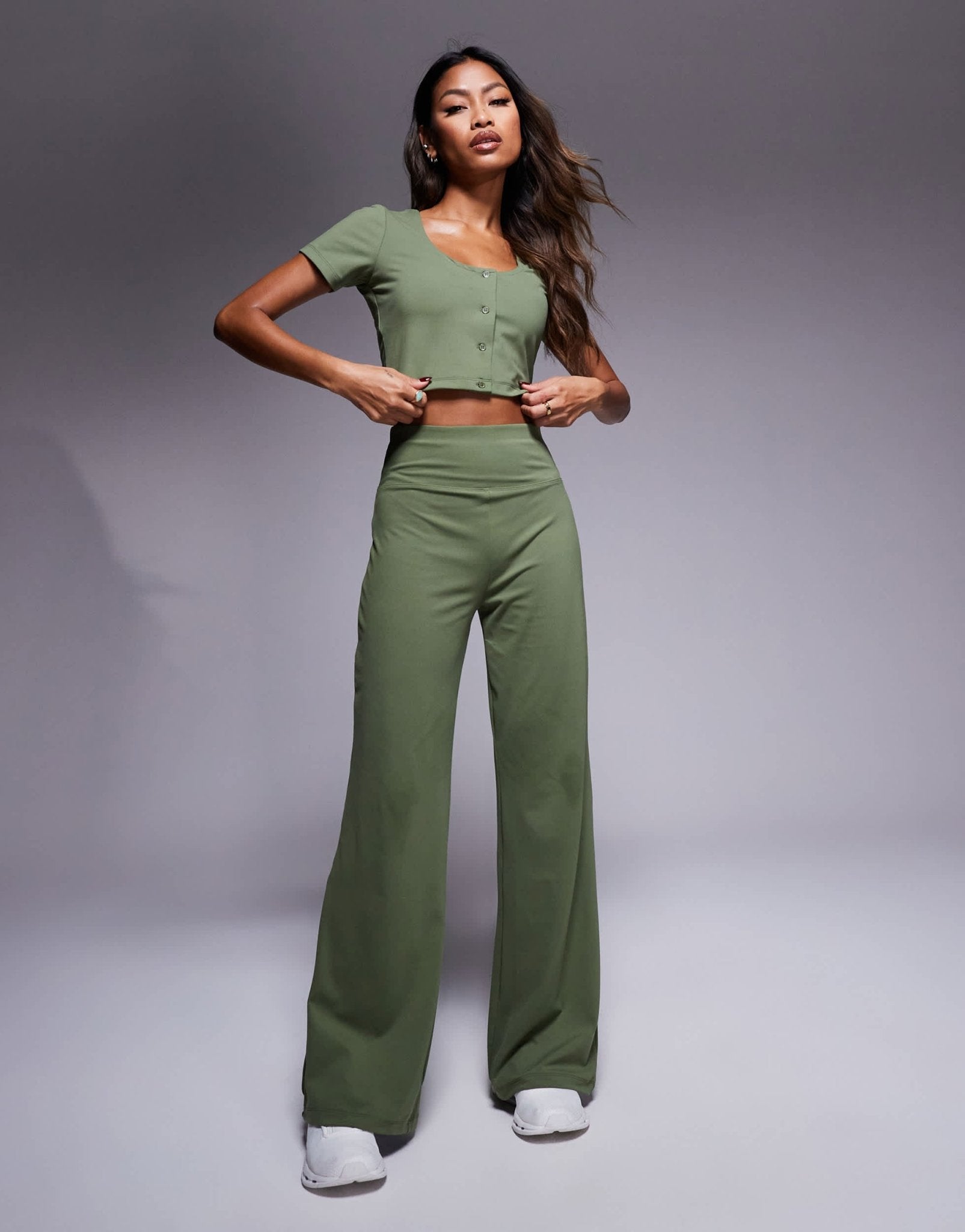4505 Studio soft touch active short sleeve cardigan in khaki - ASOS Sample Sale
