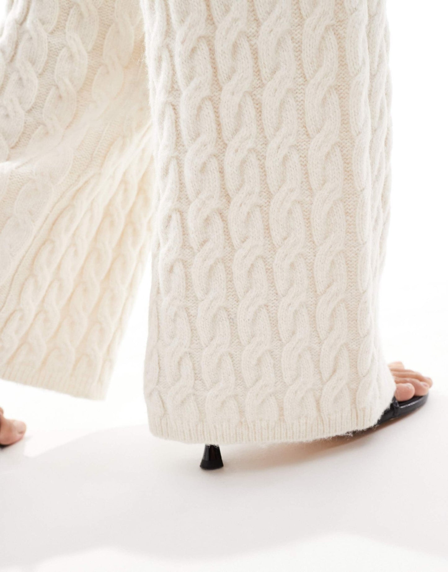 4th & Reckless cable knit wide leg trousers co - ord in cream - ASOS Sample Sale