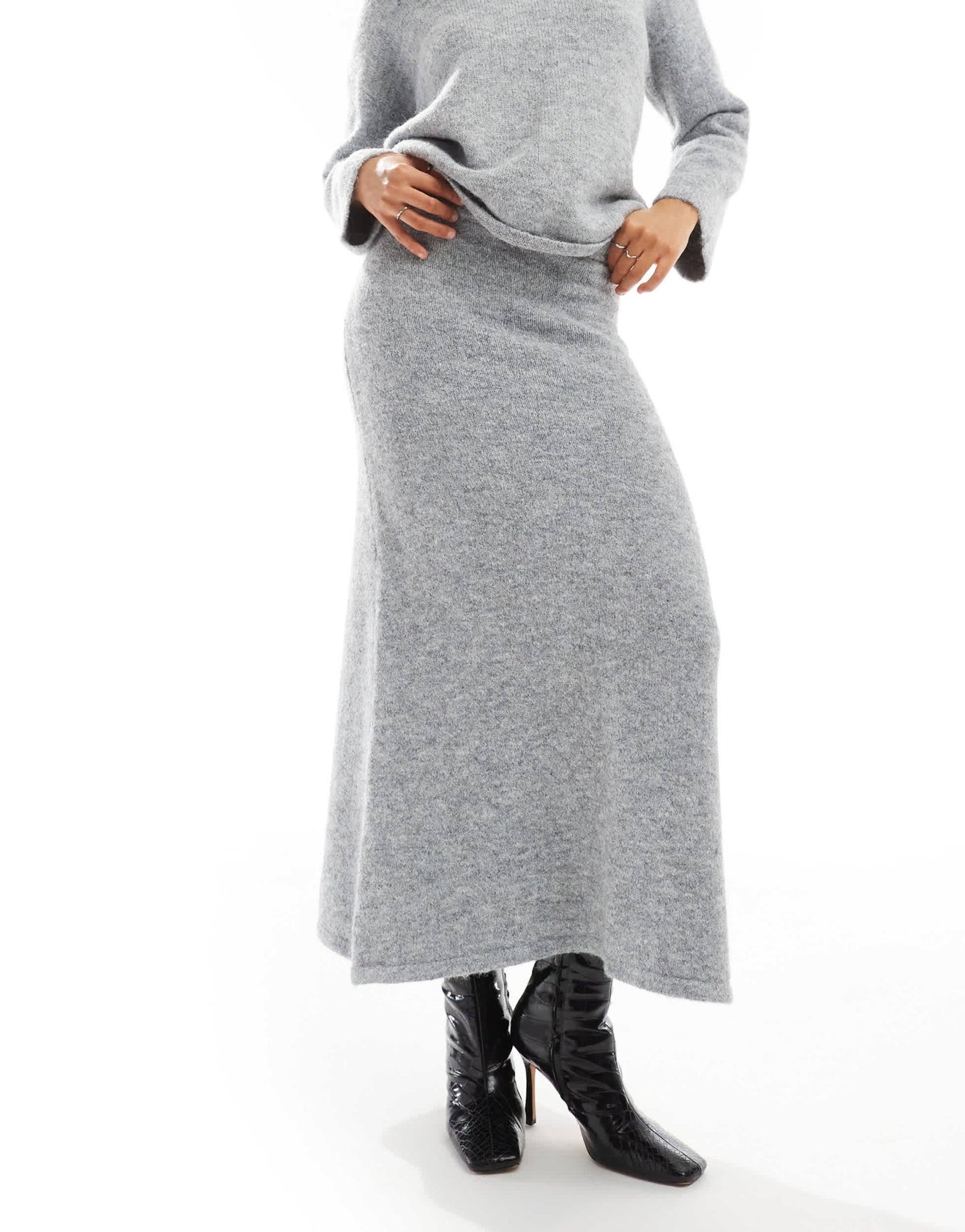 4th & Reckless fluffy wool mix knitted maxi skirt co - ord in grey - ASOS Sample Sale