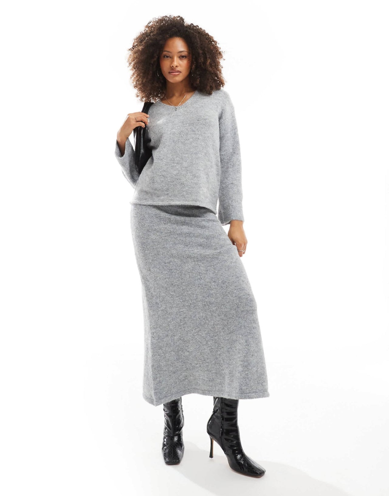 4th & Reckless fluffy wool mix knitted v neck jumper co - ord in grey - ASOS Sample Sale