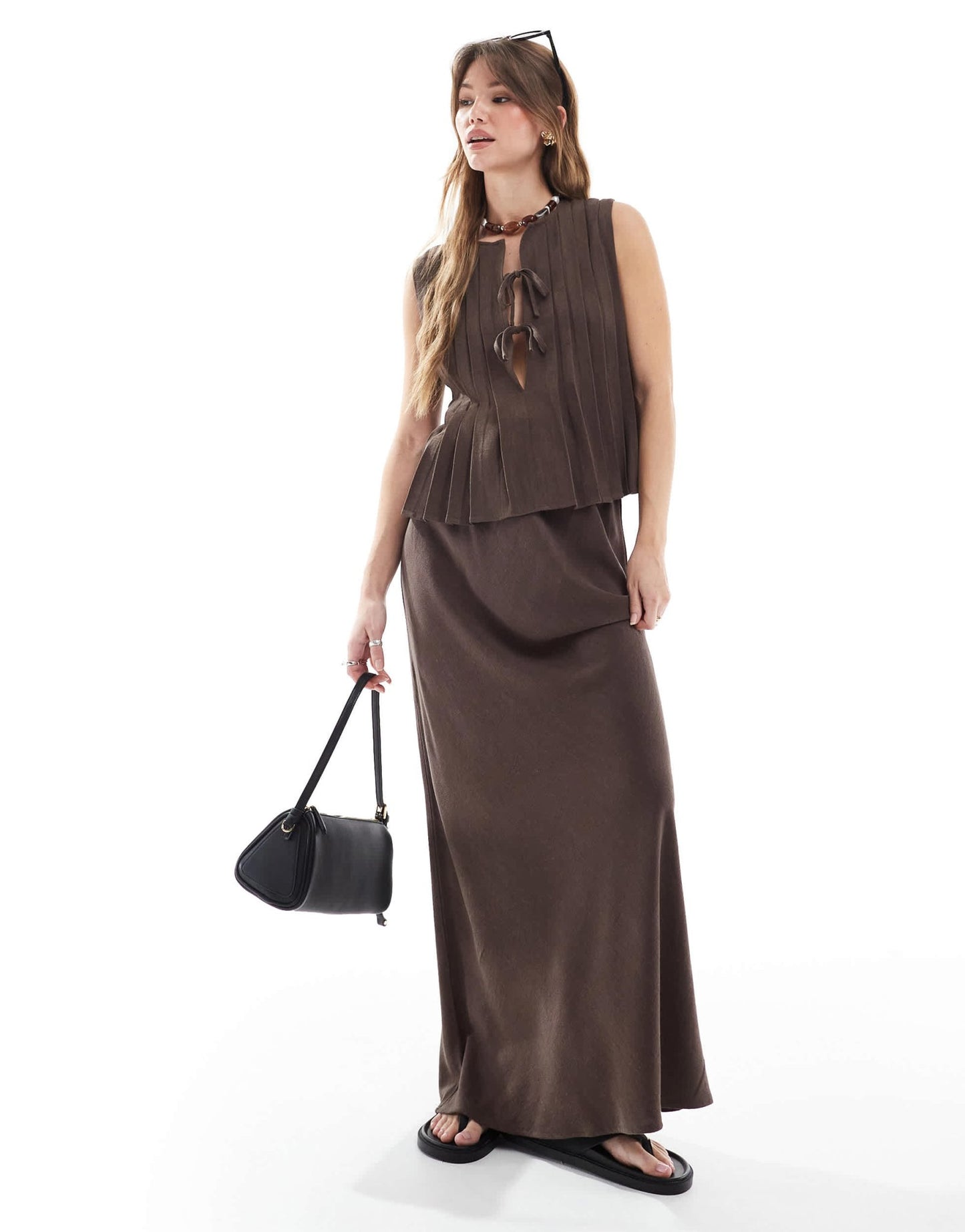 4th & Reckless linen blend pleat detail tie front top co - ord in chocolate - ASOS Sample Sale