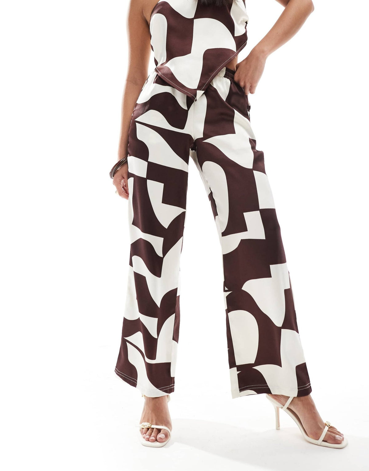 4th & Reckless Petite drawstring satin wide leg trousers co-ord in brown geo print - ASOS Sample Sale