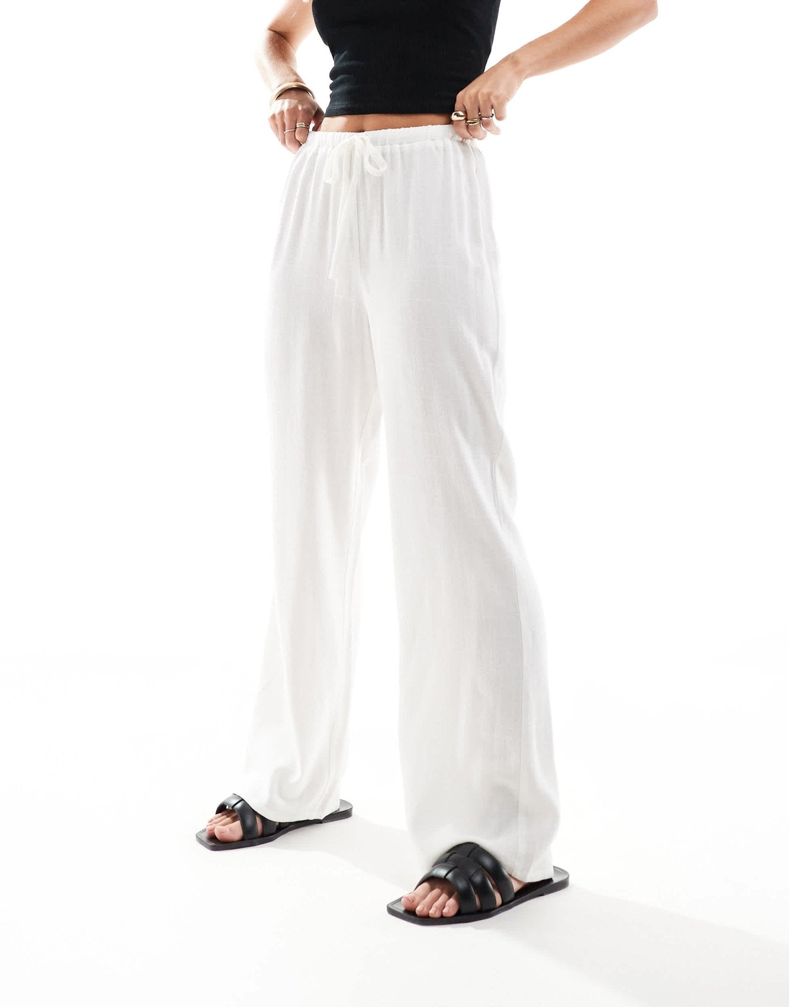 4th & Reckless Petite exclusive linen mix tie waist wide leg trousers in white - ASOS Sample Sale