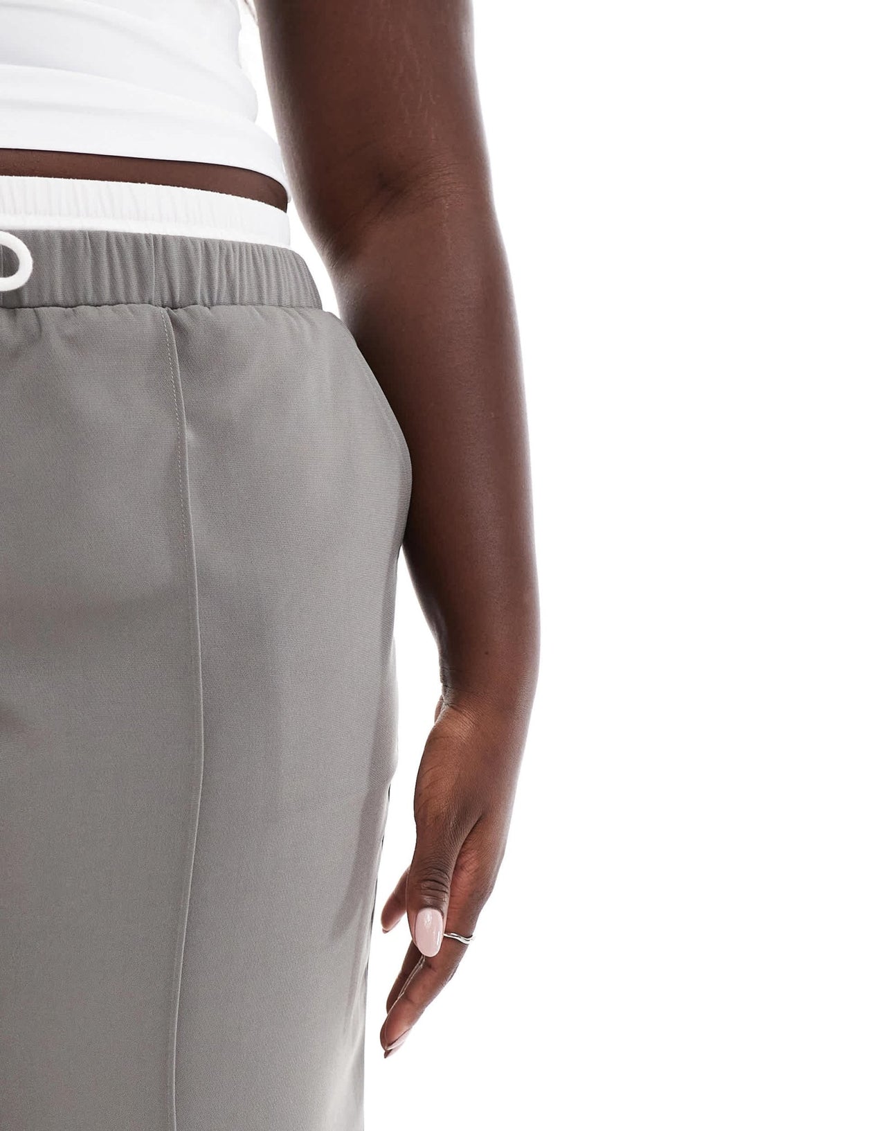 4th & Reckless Plus exclusive tailored straight leg drawstring contrast waistband trouser co - ord in charcoal - ASOS Sample Sale