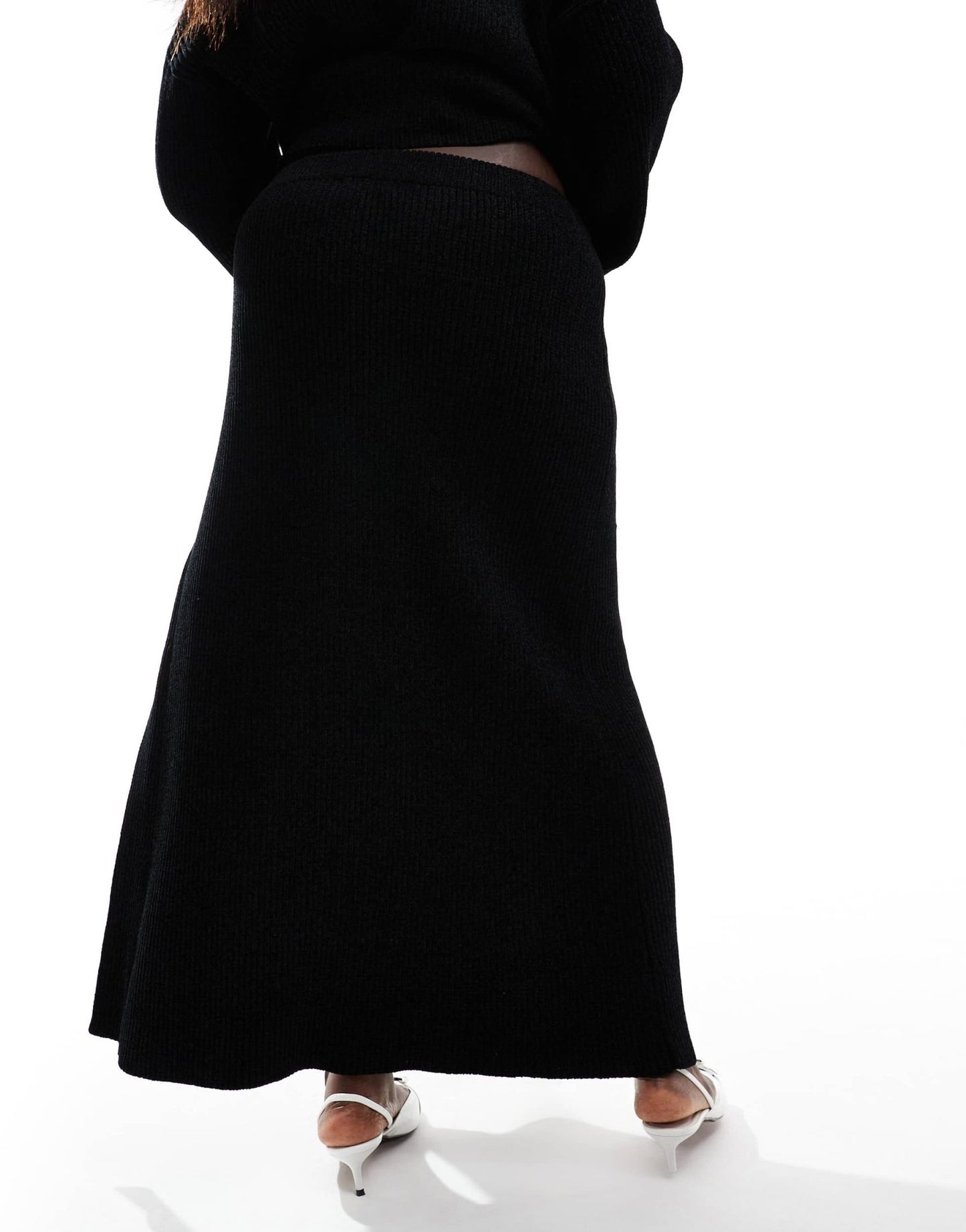 4th & Reckless Plus ribbed knit thigh split maxi skirt co - ord in black - ASOS Sample Sale