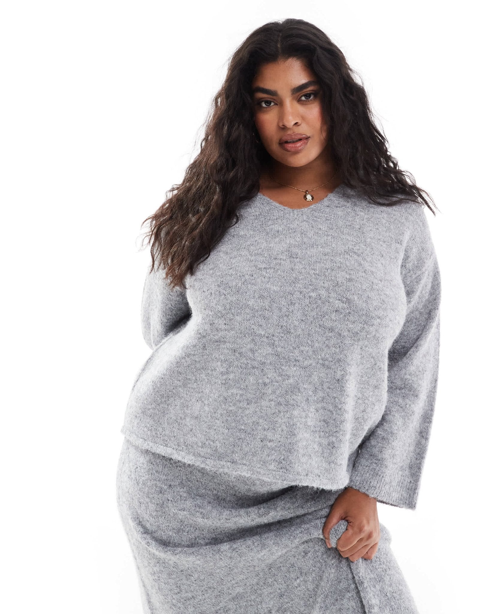 4th & Reckless Plus wool mix fluffy knit v neck jumper co - ord in grey - ASOS Sample Sale