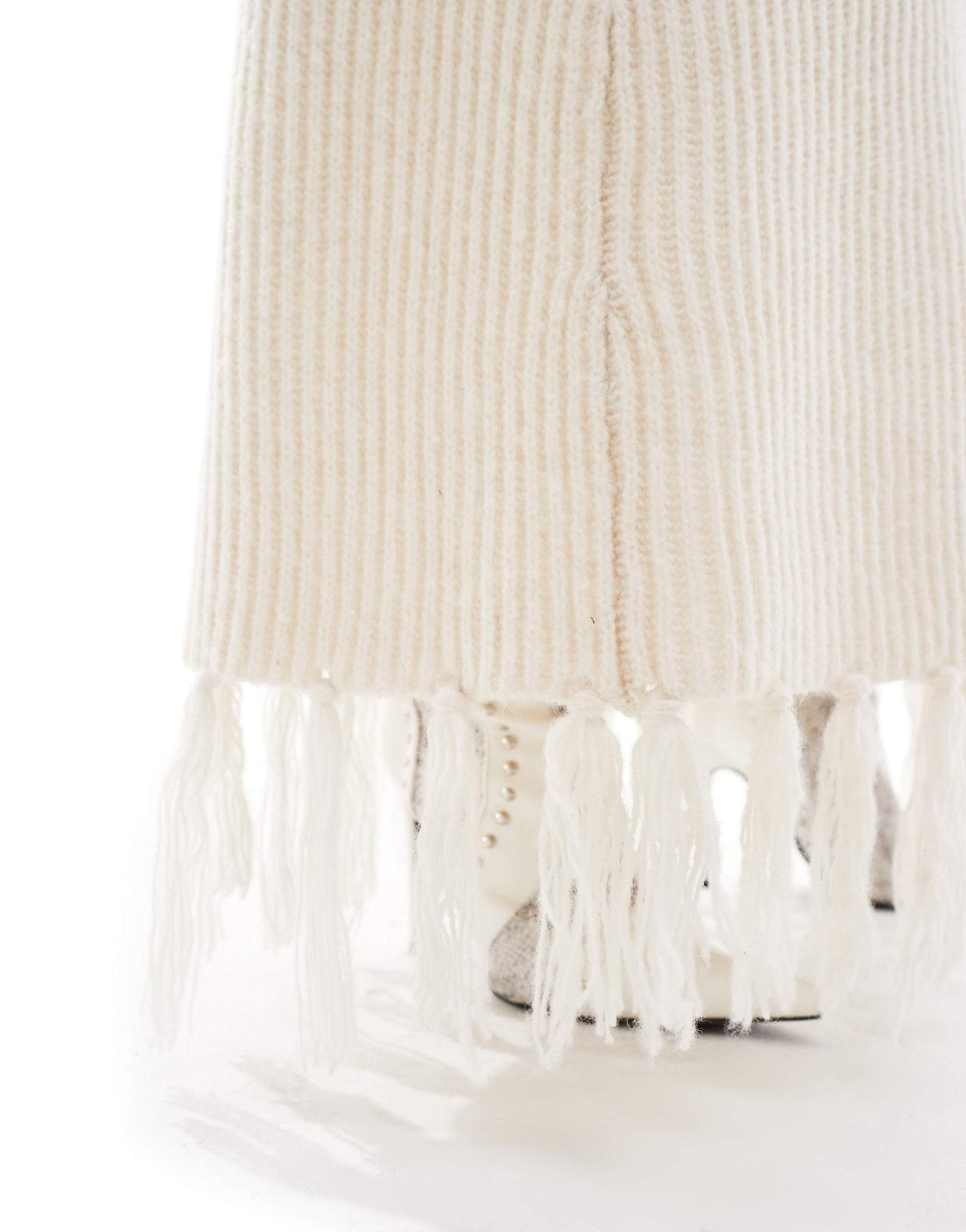 4th & Reckless Plus wool mix tassel edge knitted maxi skirt co - ord in cream - ASOS Sample Sale