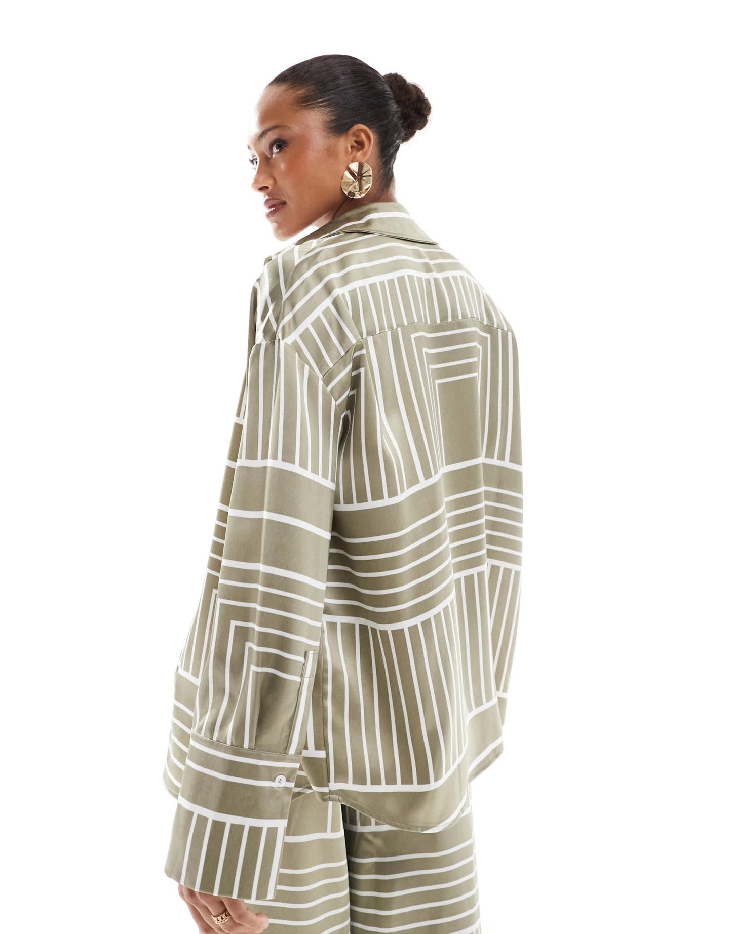 4th & Reckless satin wide cuff button front shirt co - ord in sage tile print - ASOS Sample Sale