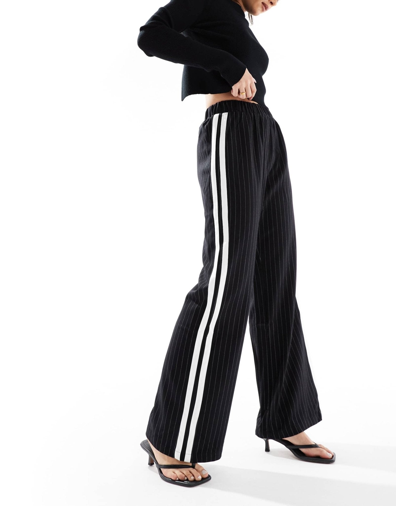 4th & Reckless side stripe wide leg trousers in black pinstripe - ASOS Sample Sale